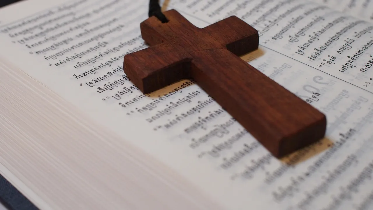 aatmik yudh mein vijay kaise payein aatmik yudh mein vijay kaise payein