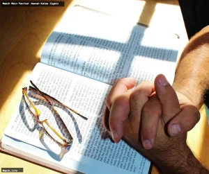 masih mein pavitar jeevan kaise jiyein